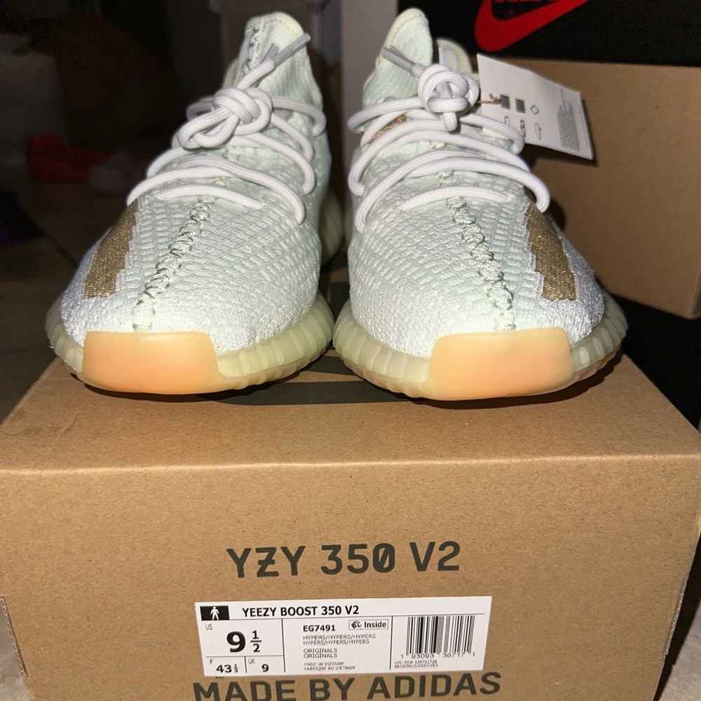 YZY 350 V2